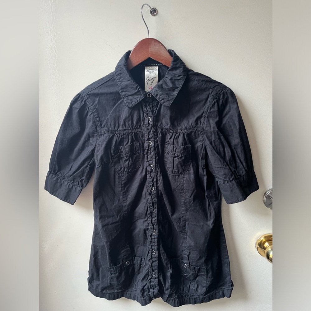 3/$20 Garage black snap button cotton small top